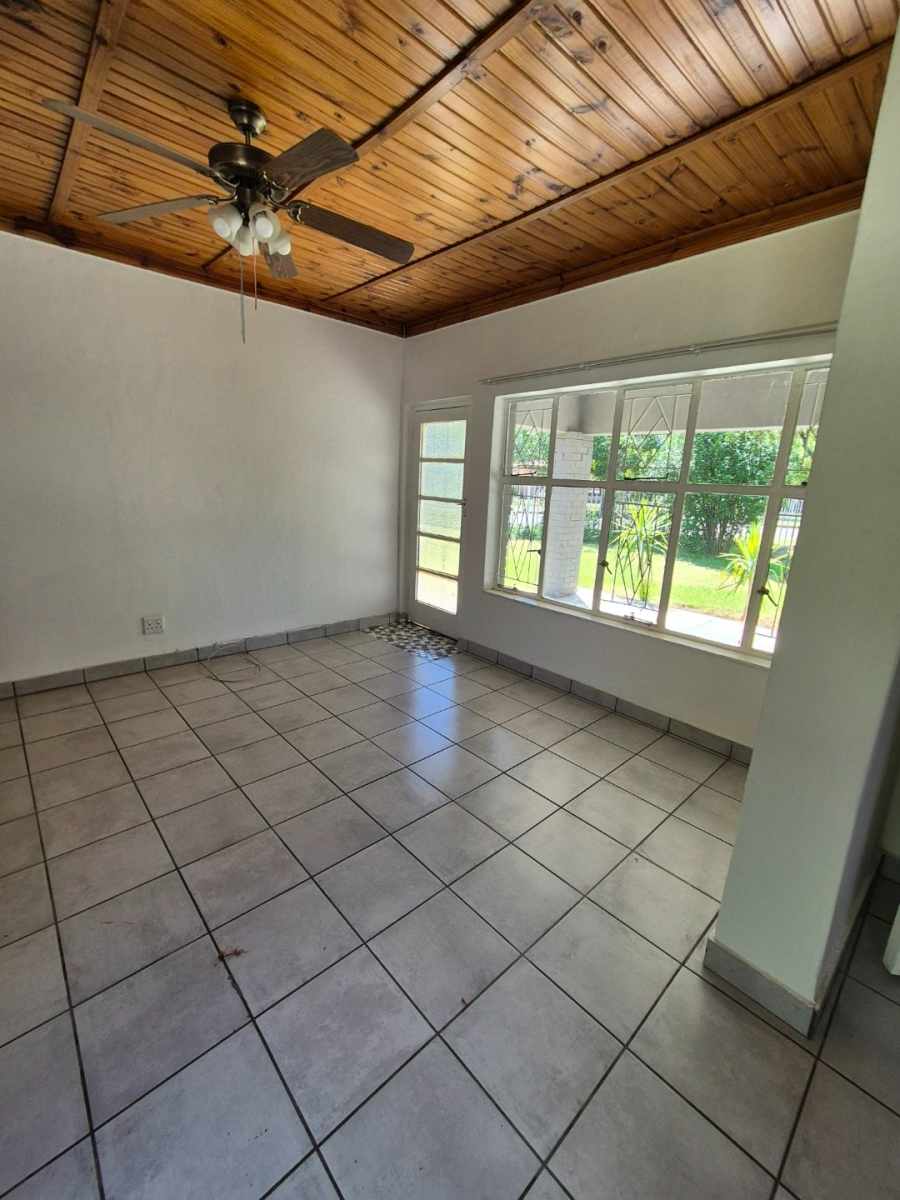 To Let 3 Bedroom Property for Rent in Noordhoek Free State